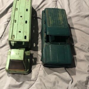 Vintage Green Toy Car Carrier